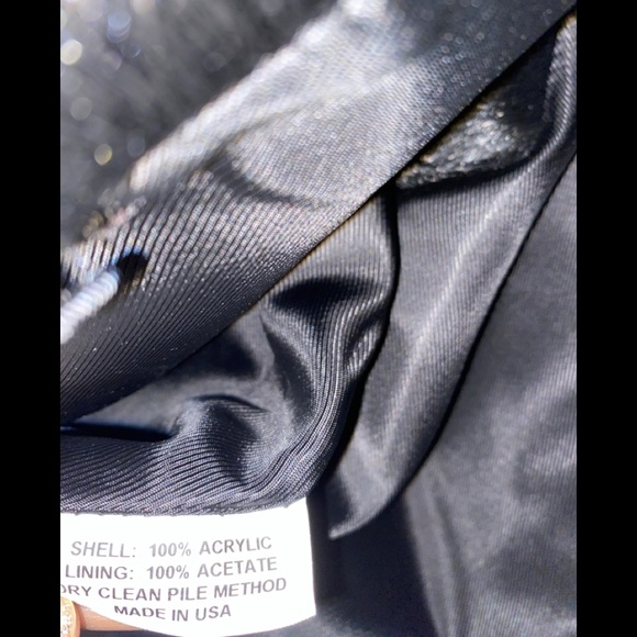 Vest - Picture 3 of 3